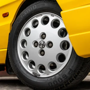 1992 Alfa Romeo 2000 Spider Veloce Series 4 - Image 3